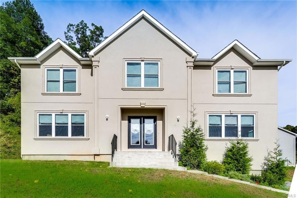 8 Peachtree Rd, New City, NY 10956 - photo 1