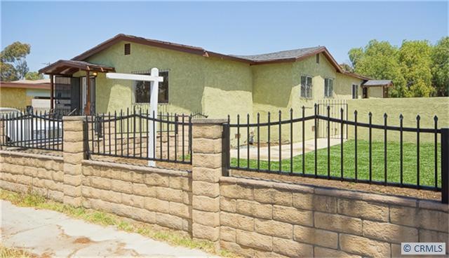 721 E 118th St, Los Angeles, CA 90059 - photo 1