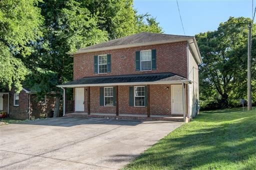 916 Charlotte St, Clarksville, TN 37040 - photo 1