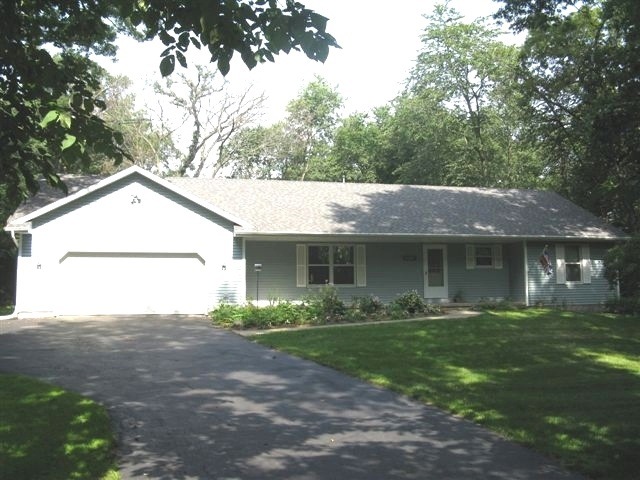 467 Meander Wood Rd, Oregon, WI 53575 - photo 1