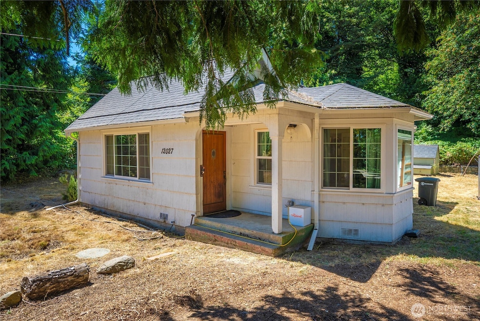 12027 10th Ave S, Seattle, WA 98168 - photo 1