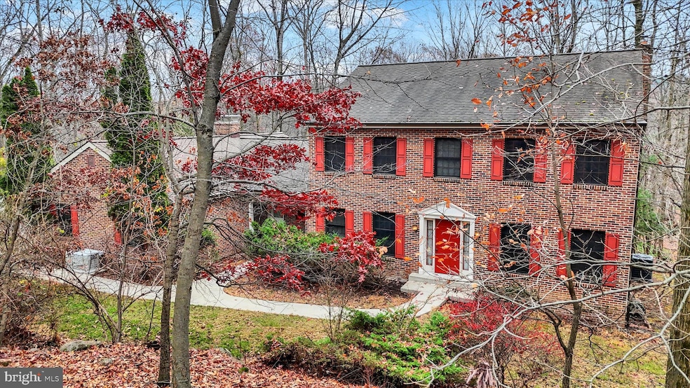 1815 Larch Cir, Lebanon, PA 17042 - photo 1