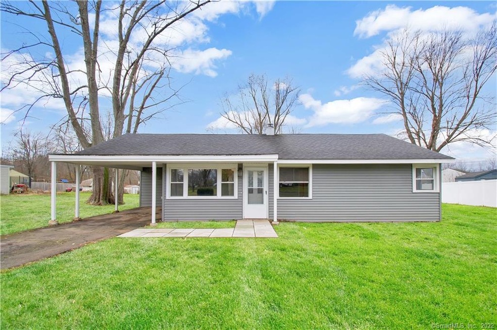 8 Hickory Ln, Enfield, CT 06082 - photo 1