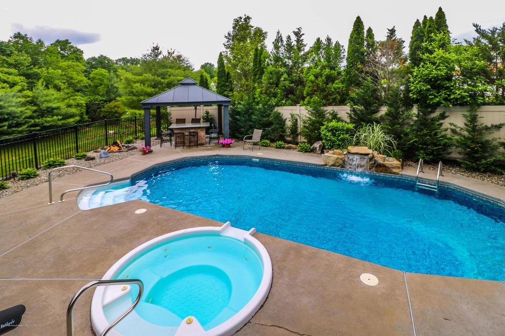 Pool 1