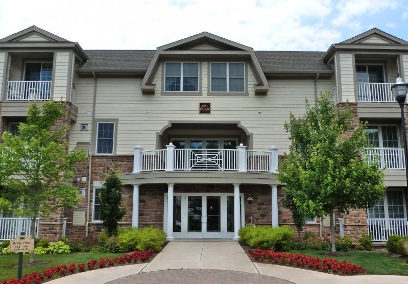 458 Victoria Dr unit 11, Bridgewater, NJ 08807 - photo 1