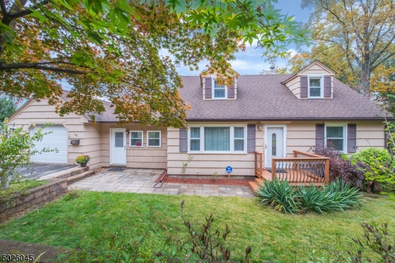 19 Morse Ave, Butler, NJ 07405 - photo 1