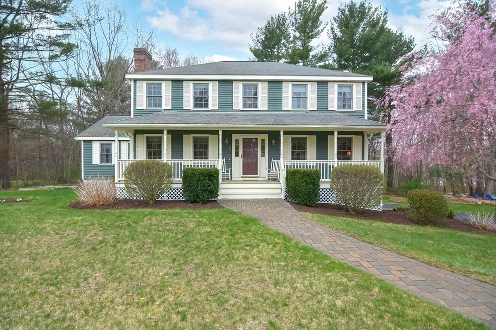 5 Lapham Ct, Mendon, MA 01756 - photo 1