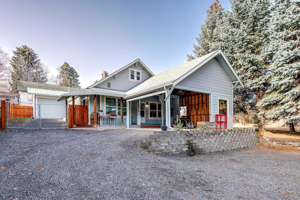 116 S Montgomery St, Uniontown, WA 99179 - photo 1