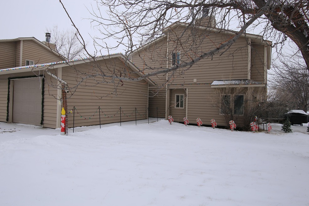 1987 Edwards Drive, Unit D