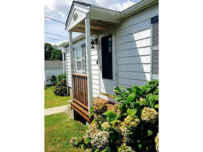 244 Purgatory Rd unit 3, Middletown, RI 02842 - photo 1
