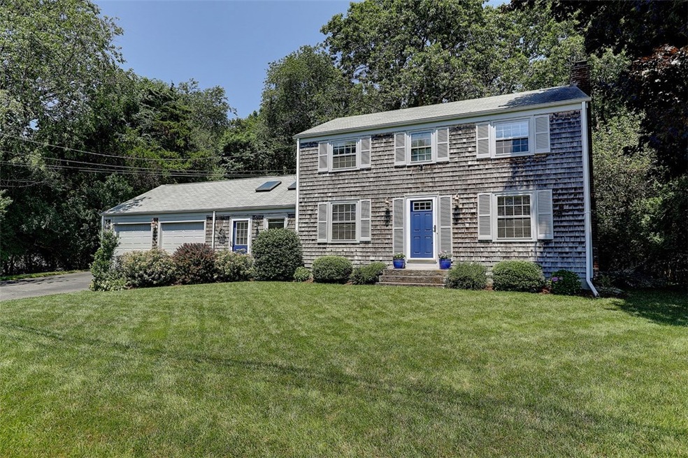 19 Lafayette Rd, Barrington, RI 02806 - photo 1