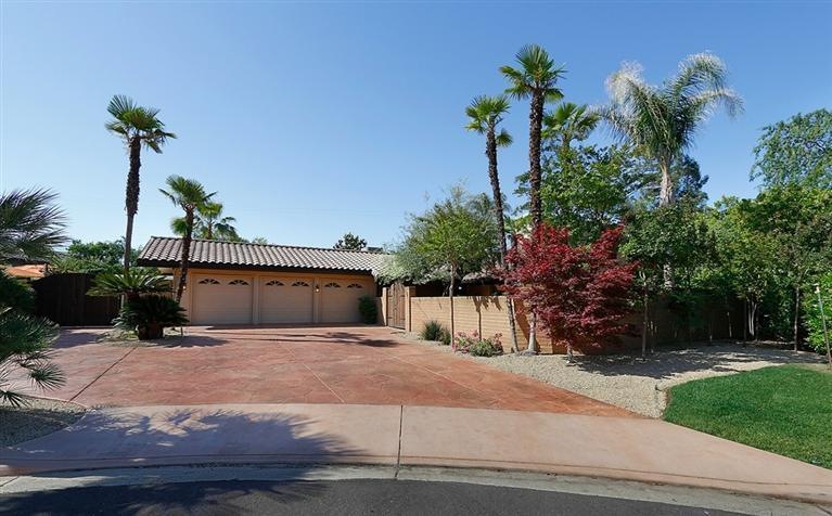 Private, Southwestern home