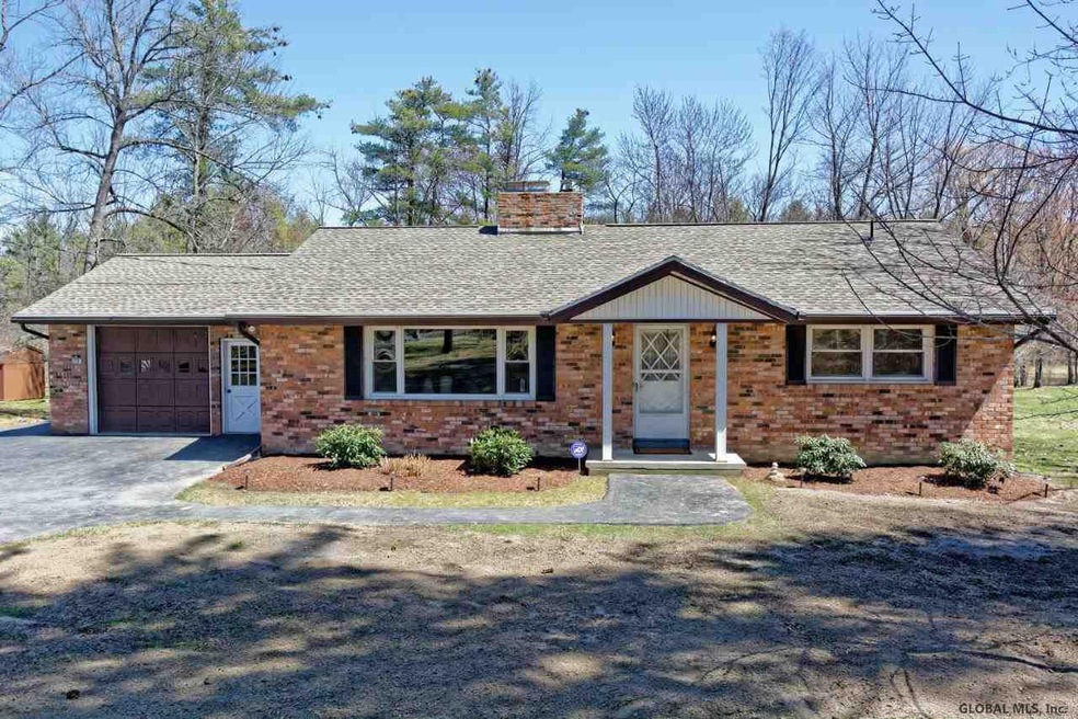 257 Bullock Rd, Slingerlands, NY 12159 - photo 1