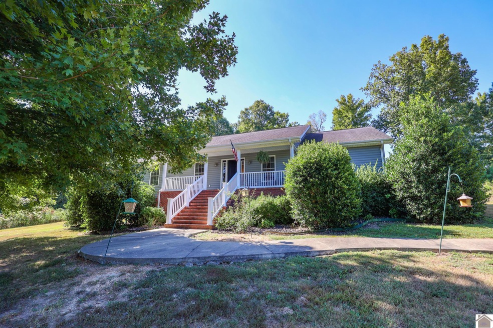 Under Contract $399,900