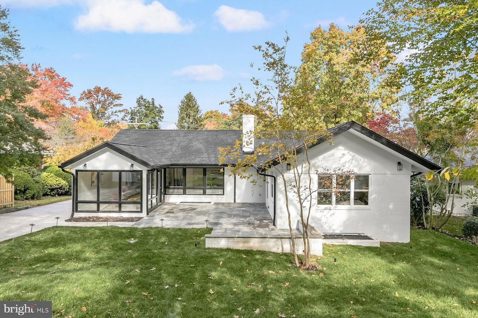 3400 Pauline Dr, Chevy Chase, MD 20815 - photo 1