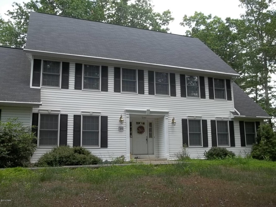 109 Delaware Crest Dr, Dingmans Ferry, PA 18328 - photo 1