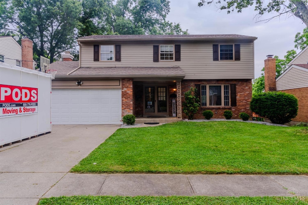 1100 Gracewind Ct, Cincinnati, OH 45231 - photo 1