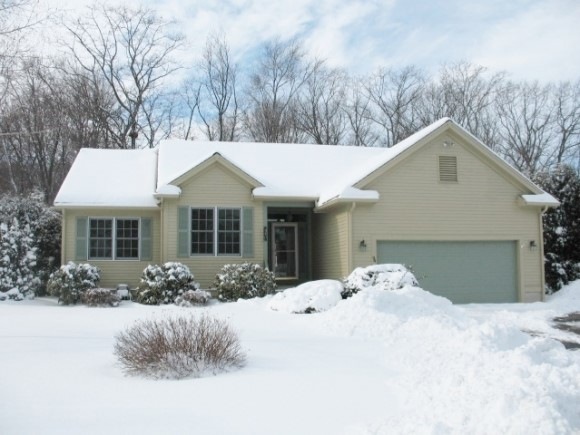 94 Marshview Cir, Seabrook, NH 03874 - photo 1