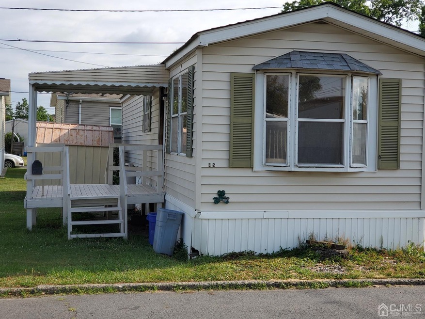 26 Dalbert St unit E2, Carteret, NJ 07008 - photo 1