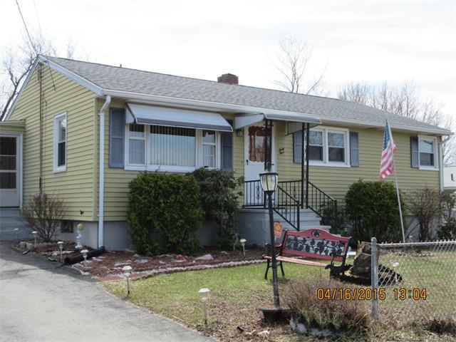 49 Buckland Dr, Waterbury, CT 06704 - photo 1