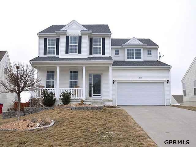 2109 Quartz Dr, Papillion, NE 68046 - photo 1