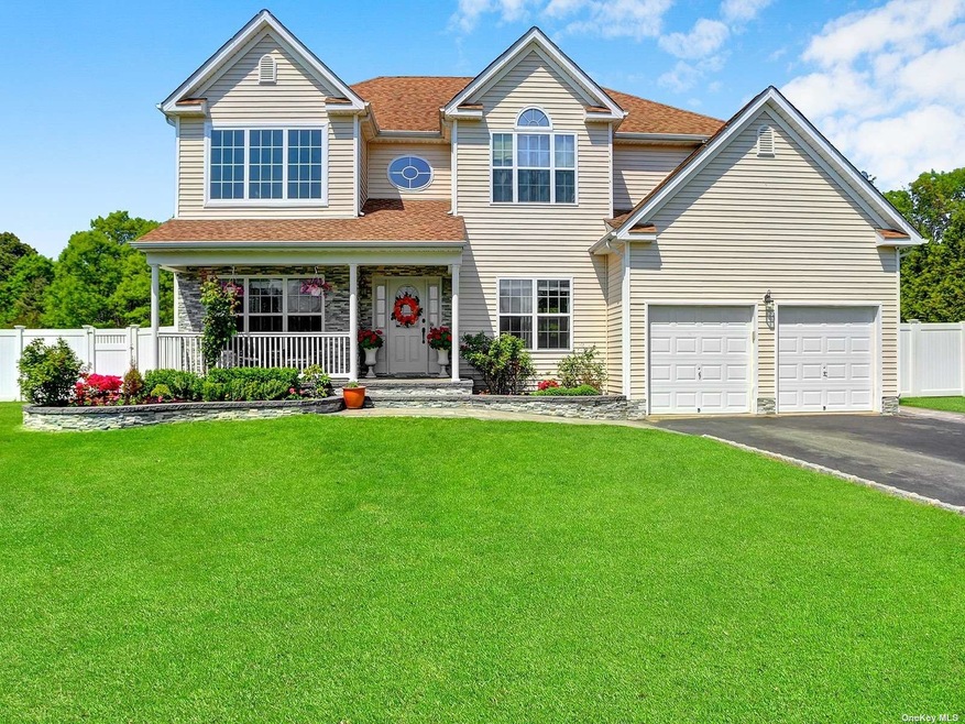 25 Audobon St, Medford, NY 11763 - photo 1