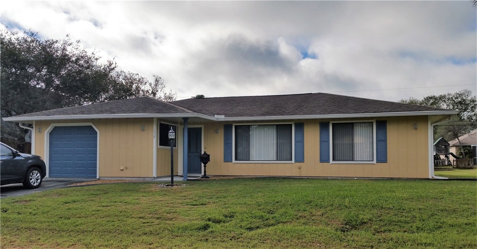 1038 Phelps St, Sebastian, FL 32958 - photo 1