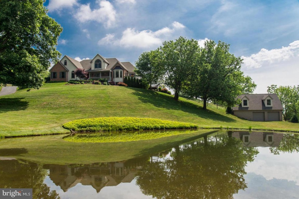 2560 Valley View Rd, Morgantown, PA 19543 - photo 1