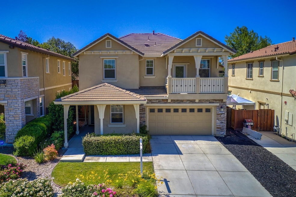 Sold $748,000 • Co-Listing Agent