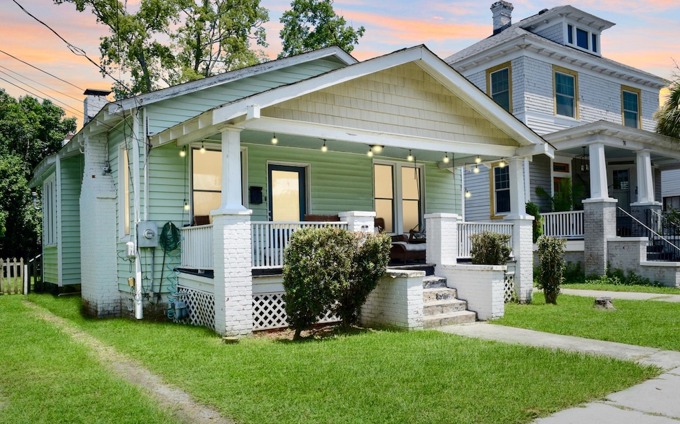 Under Contract $689,000