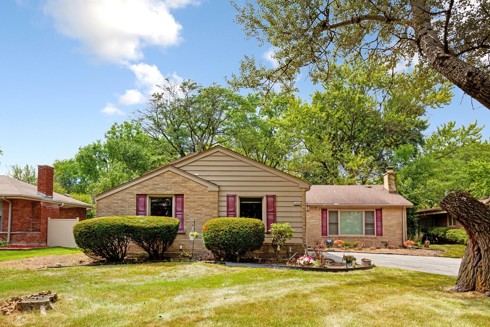 1230 Berry Ln, Flossmoor, IL 60422 - photo 1