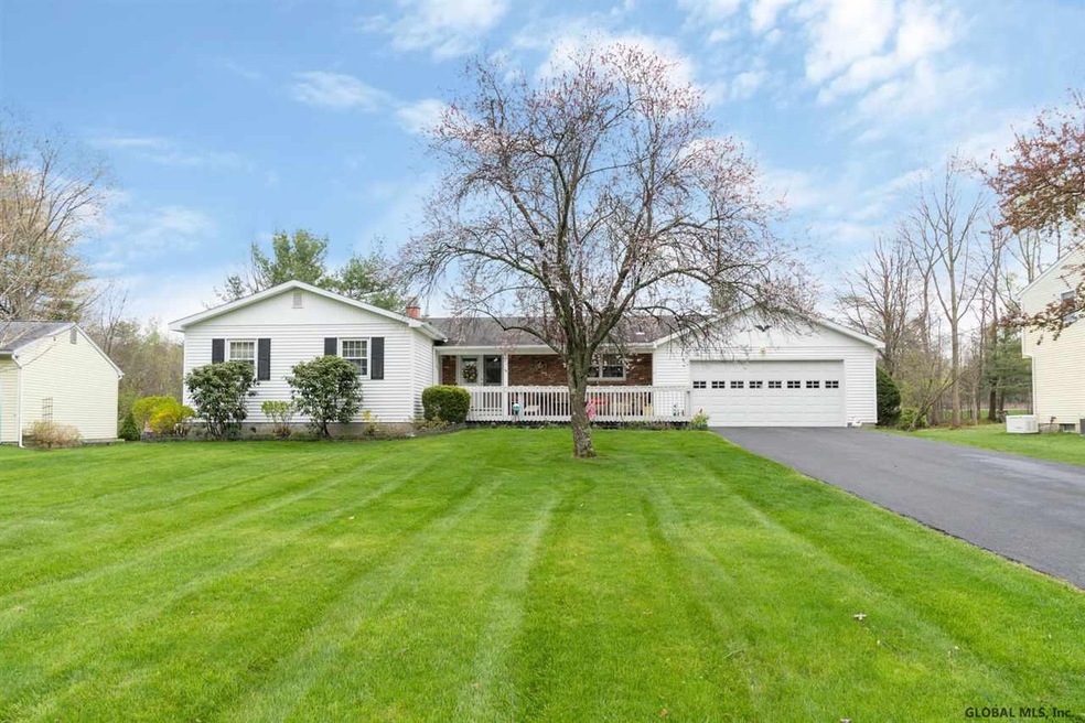 54 Parkwyn Dr, Delmar, NY 12054 - photo 1