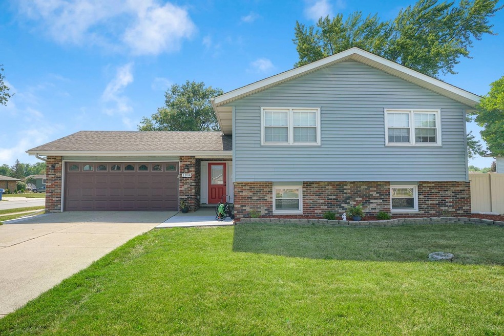 1104 Cambridge Ln, Dyer, IN 46311 - photo 1