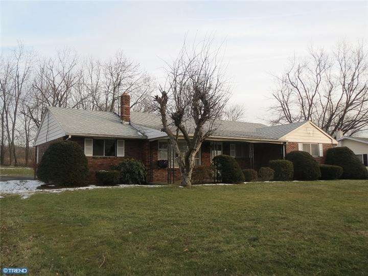 1184 Station Rd, Palm, PA 18070 - photo 1