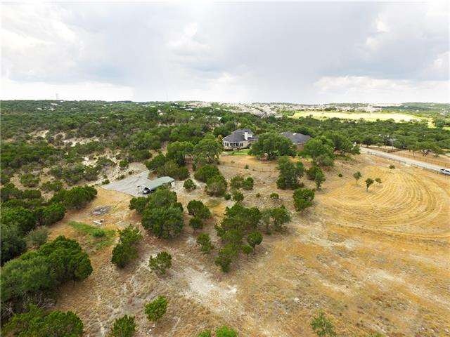 2.981 acres of serene, peaceful Hill Country living