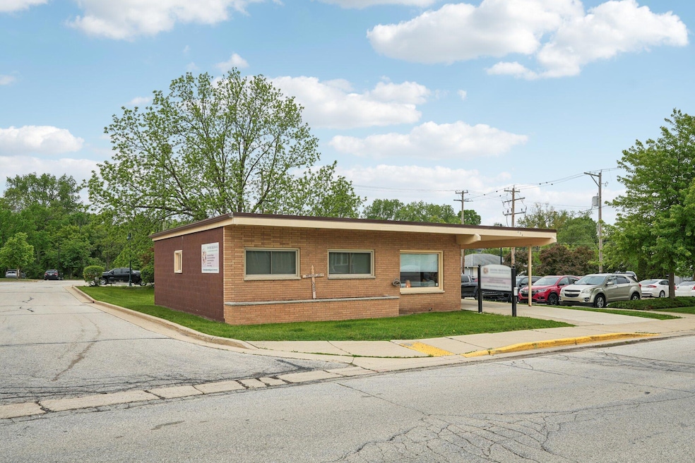 234 Oakton Ave