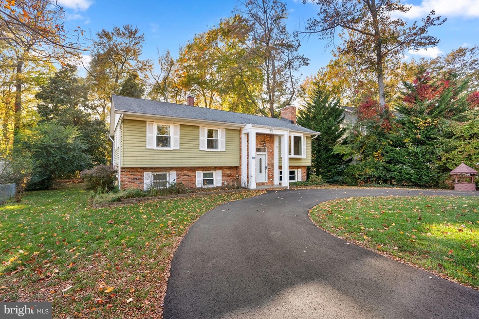 318 Cedar Ln, Annapolis, MD 21403 - photo 1