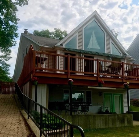 37 Wakefield Ave, Webster, MA 01570 - photo 1