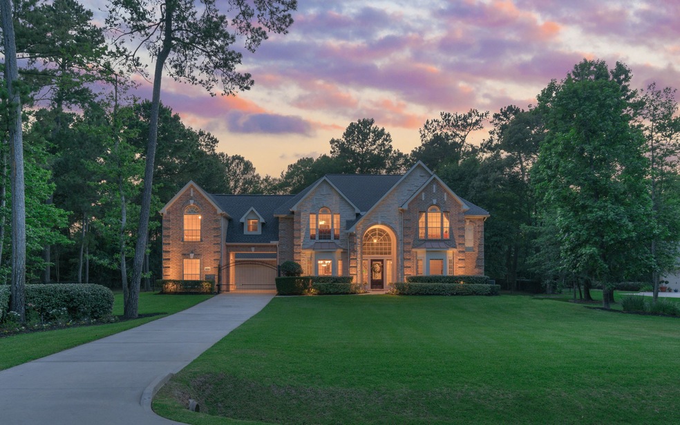 10535 Clubhouse Cir, Magnolia, TX 77354 - photo 1