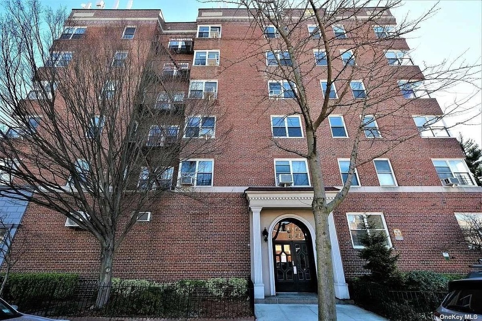 11150 75th Rd unit A27, Forest Hills, NY 11375 - photo 1