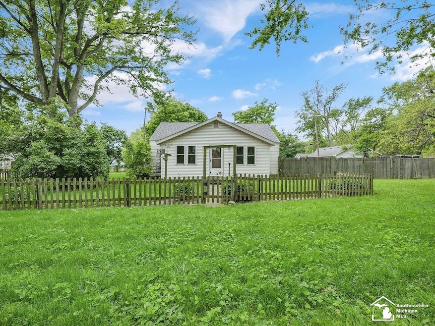 2015 Grand Blvd, Monroe, MI 48162 - photo 1