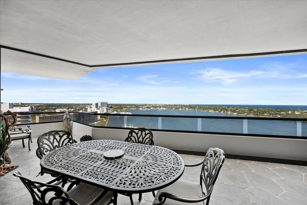 Lake Point Tower unit 2156, North Palm Beach, FL 33408 - photo 1