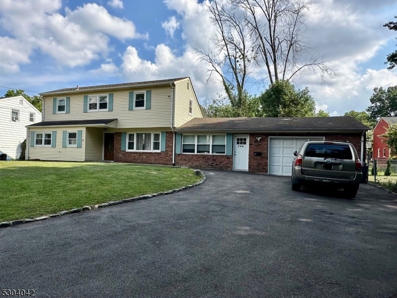 726 W Milton Ave, Rahway, NJ 07065 - photo 1