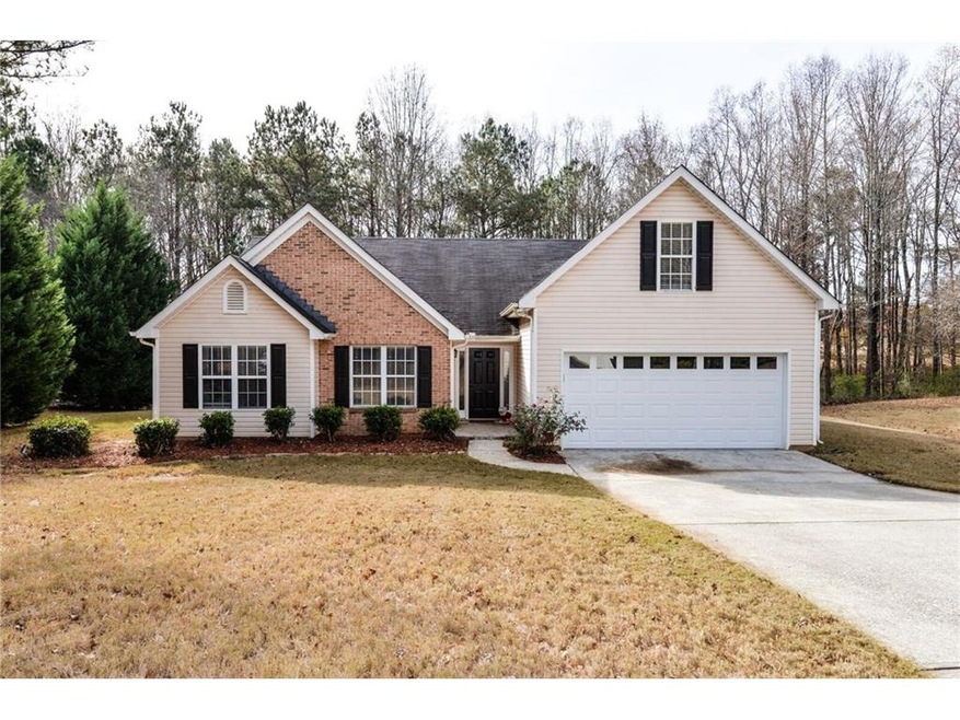 Beautiful 3bed/2bath home on a wooded lot!