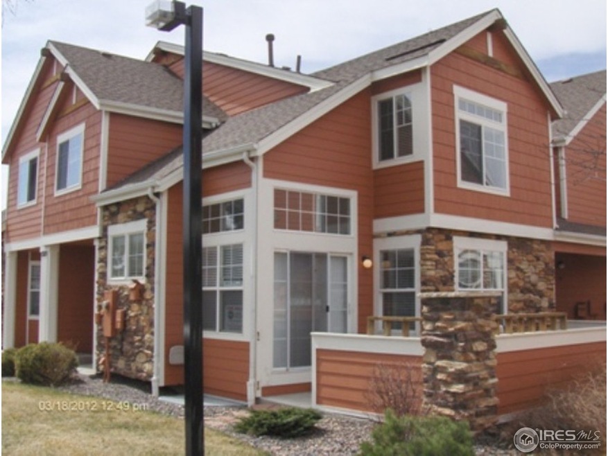2 story end unit 