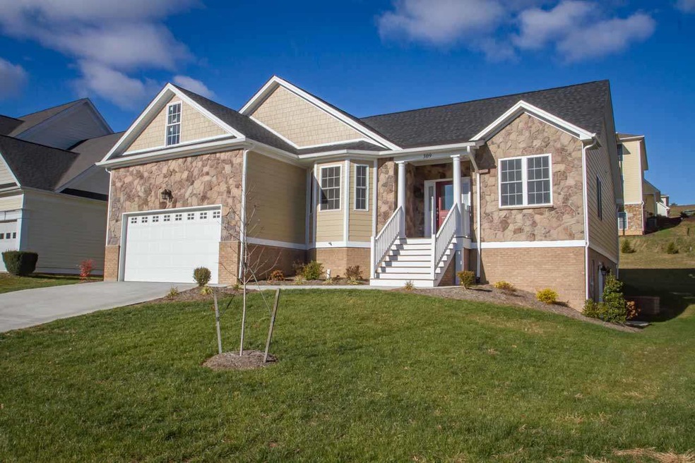 309 Windsor Dr, Fishersville, VA 22939 - photo 1