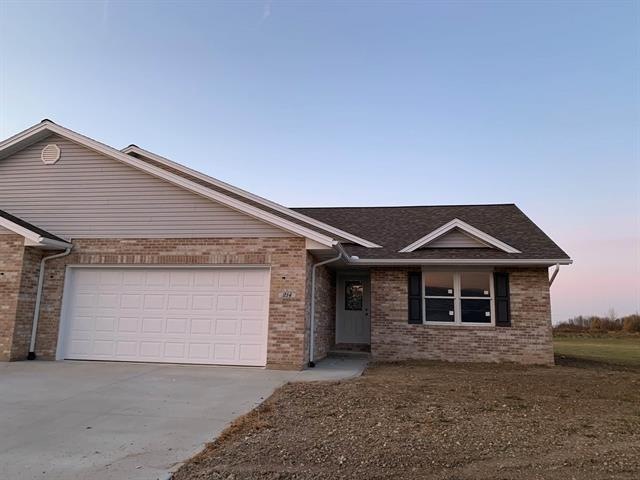 214 E Charter Dr, Muncie, IN 47303 - photo 1