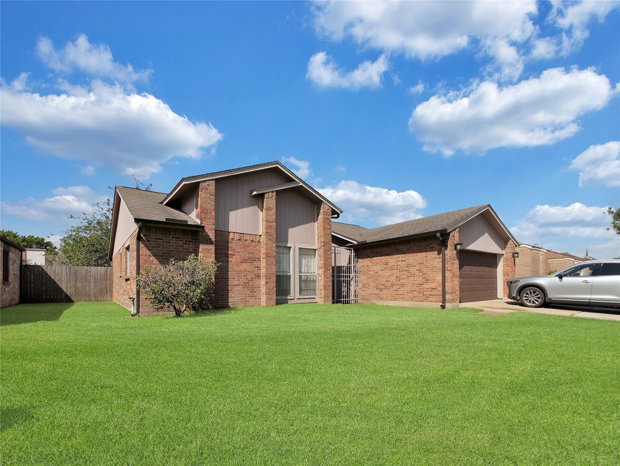 6310 Berkridge Dr, Houston, TX 77053 - photo 1