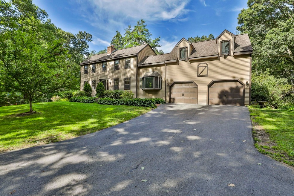 11 Judy Dr, Londonderry, NH 03053 - photo 1