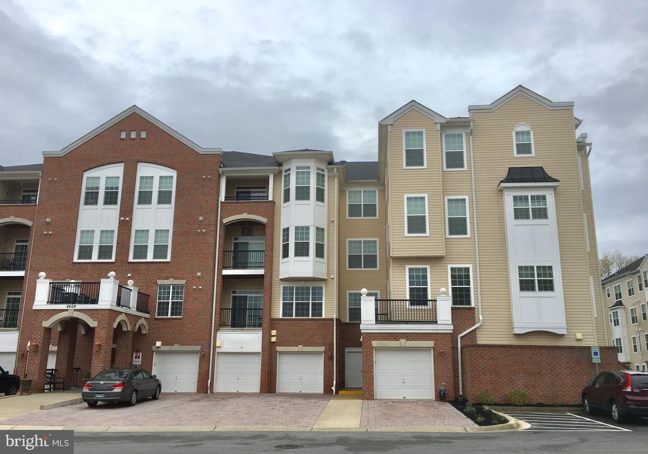 8609 Wintergreen Ct unit 406, Odenton, MD 21113 - photo 1